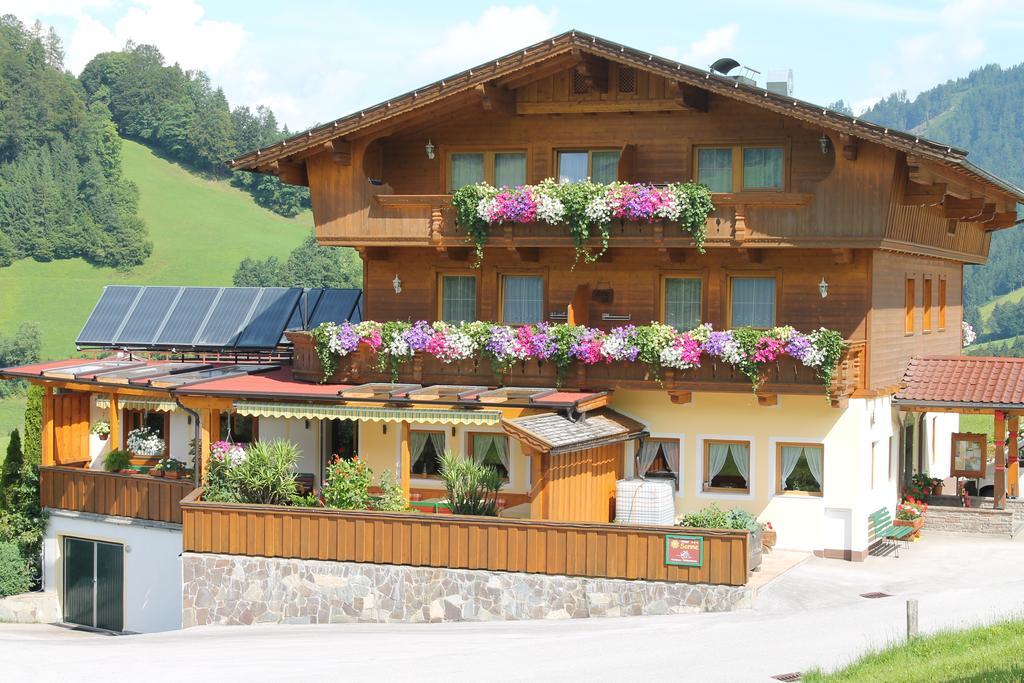 Hotel Sonne Niederau Exteriör bild